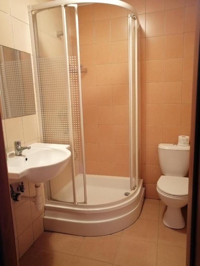 Pensjonat Telimena Hotel Zwierzyniec Buitenkant foto